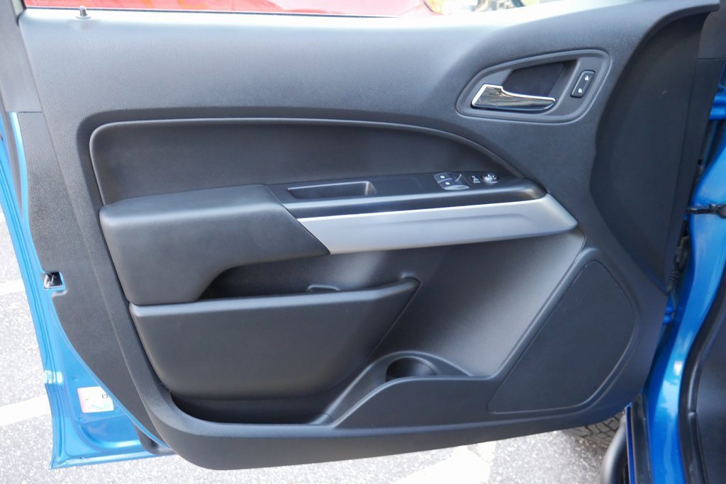 Used 2022 Chevrolet Colorado ZR2 w/ ZR2 Dusk Special Edition image 27