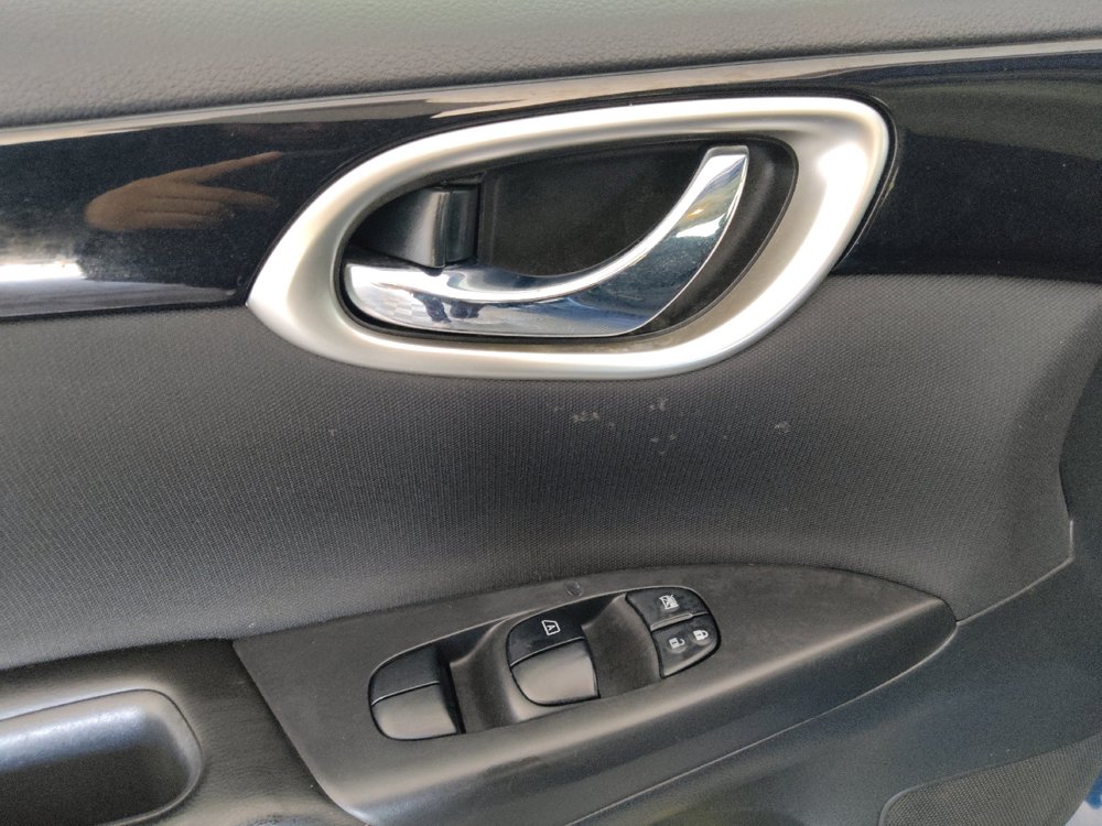 Used 2019 Nissan Sentra SV FWD image 27