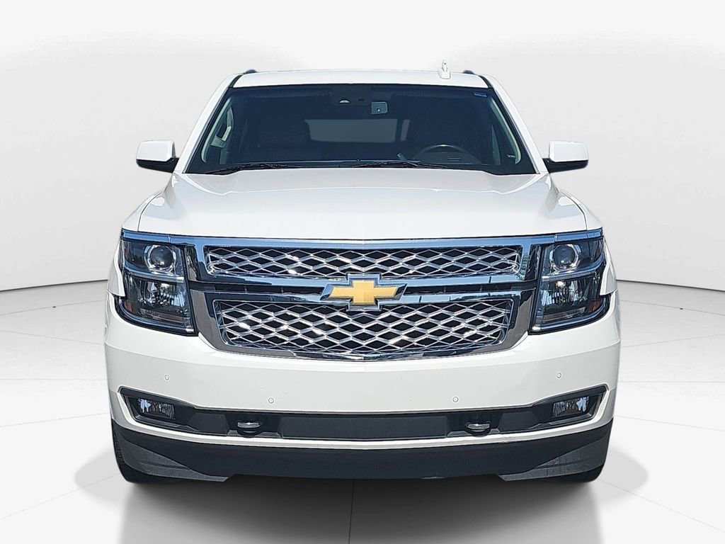 Used 2017 Chevrolet Suburban LT w/ LT Signature Package RWD image 11