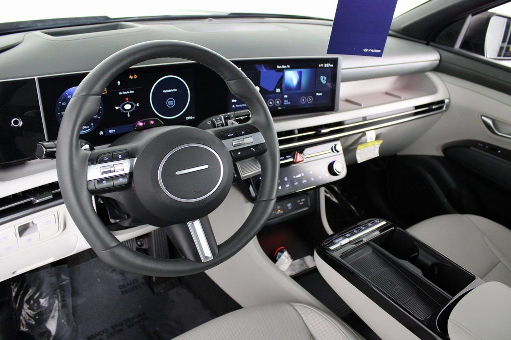 Used 2025 Hyundai Tucson Limited image 15