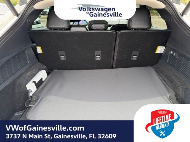 Used 2024 Ford Mustang Mach-E Premium AWD/4WD image 7