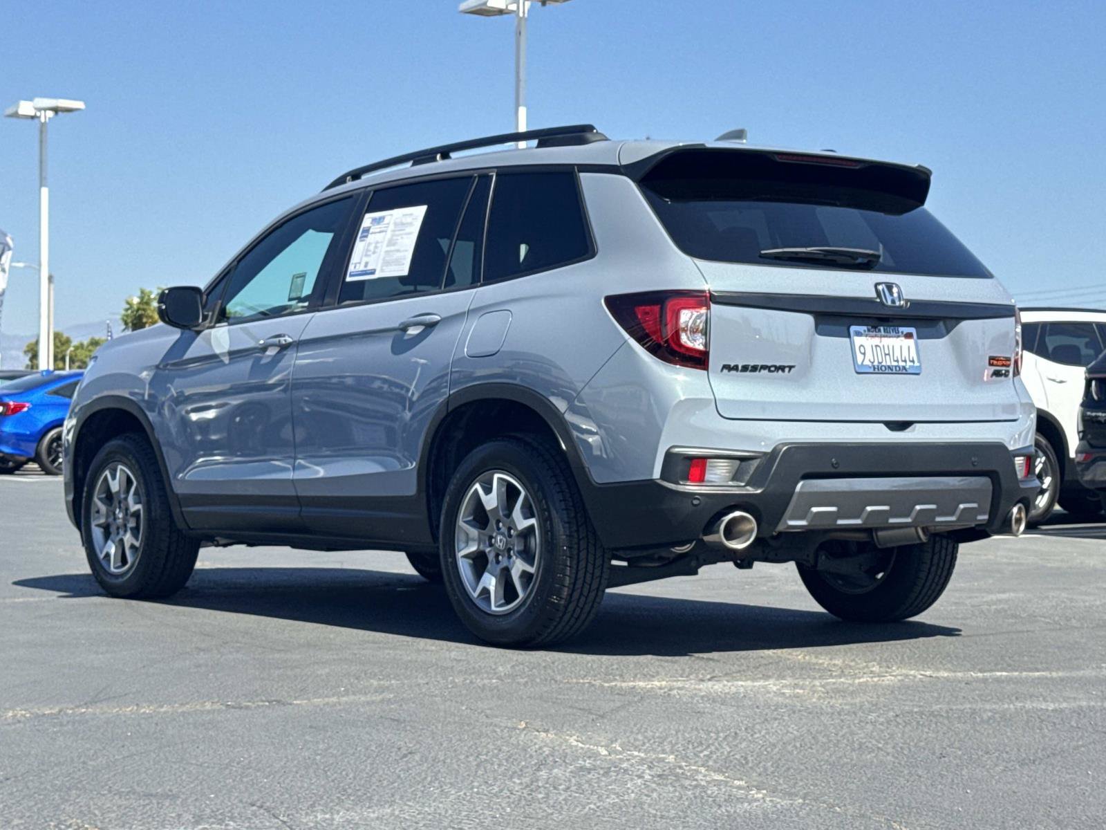 Used 2023 Honda Passport TrailSport image 3