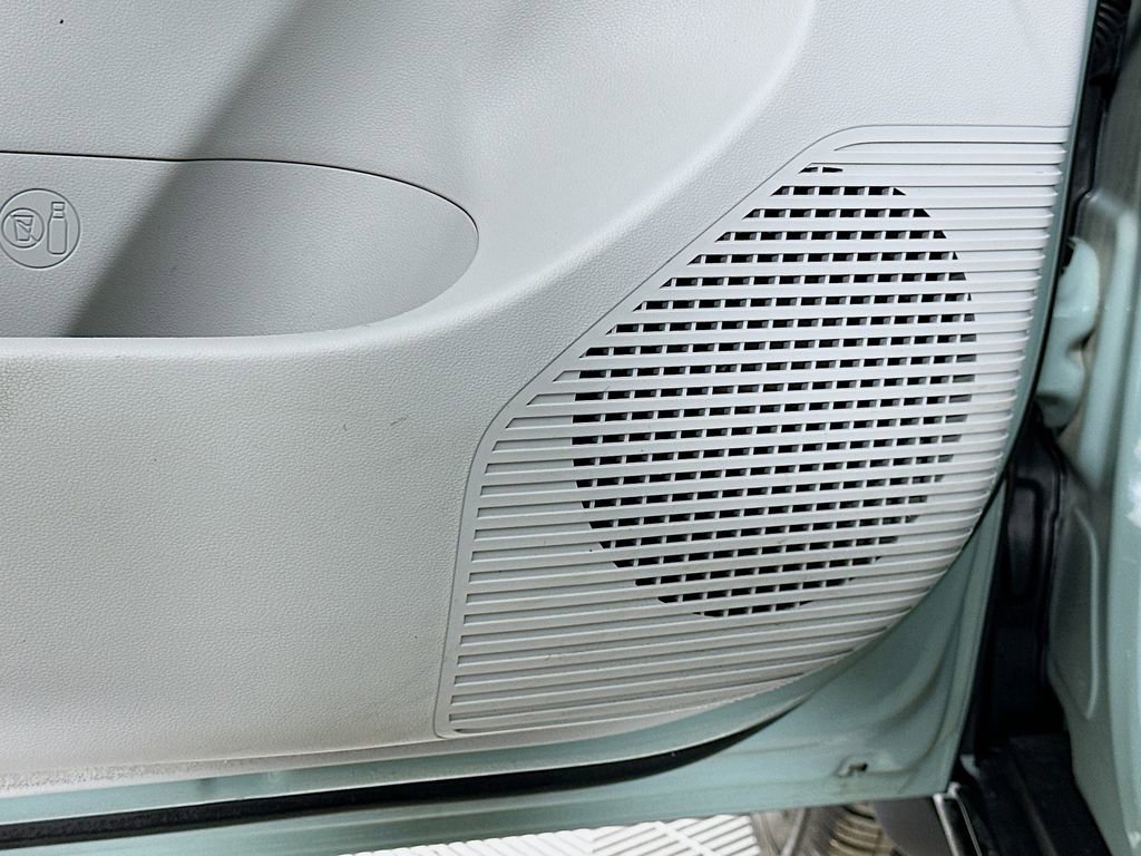 Used 2024 Hyundai Kona SEL image 18