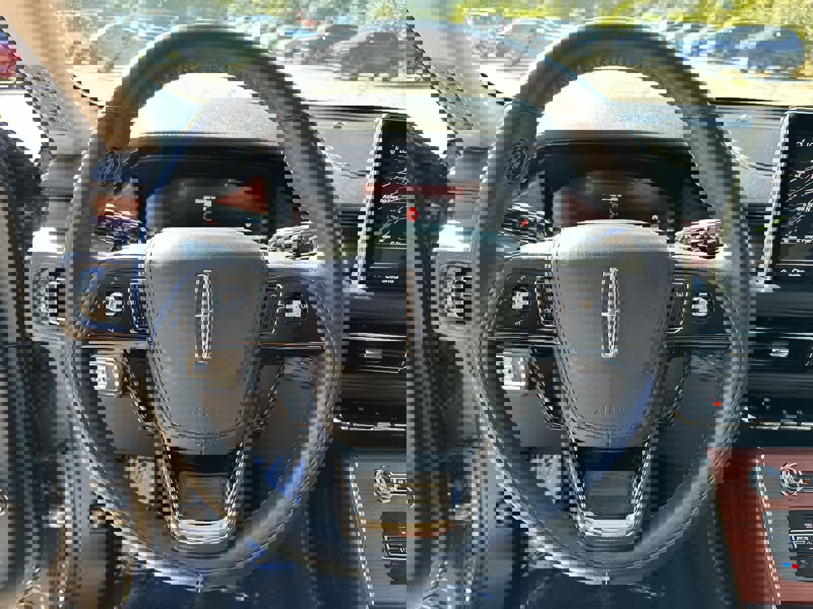 Used 2024 Lincoln Aviator Reserve AWD/4WD image 15