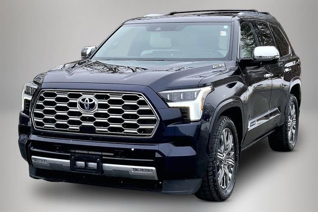 Used 2024 Toyota Sequoia Capstone image 2