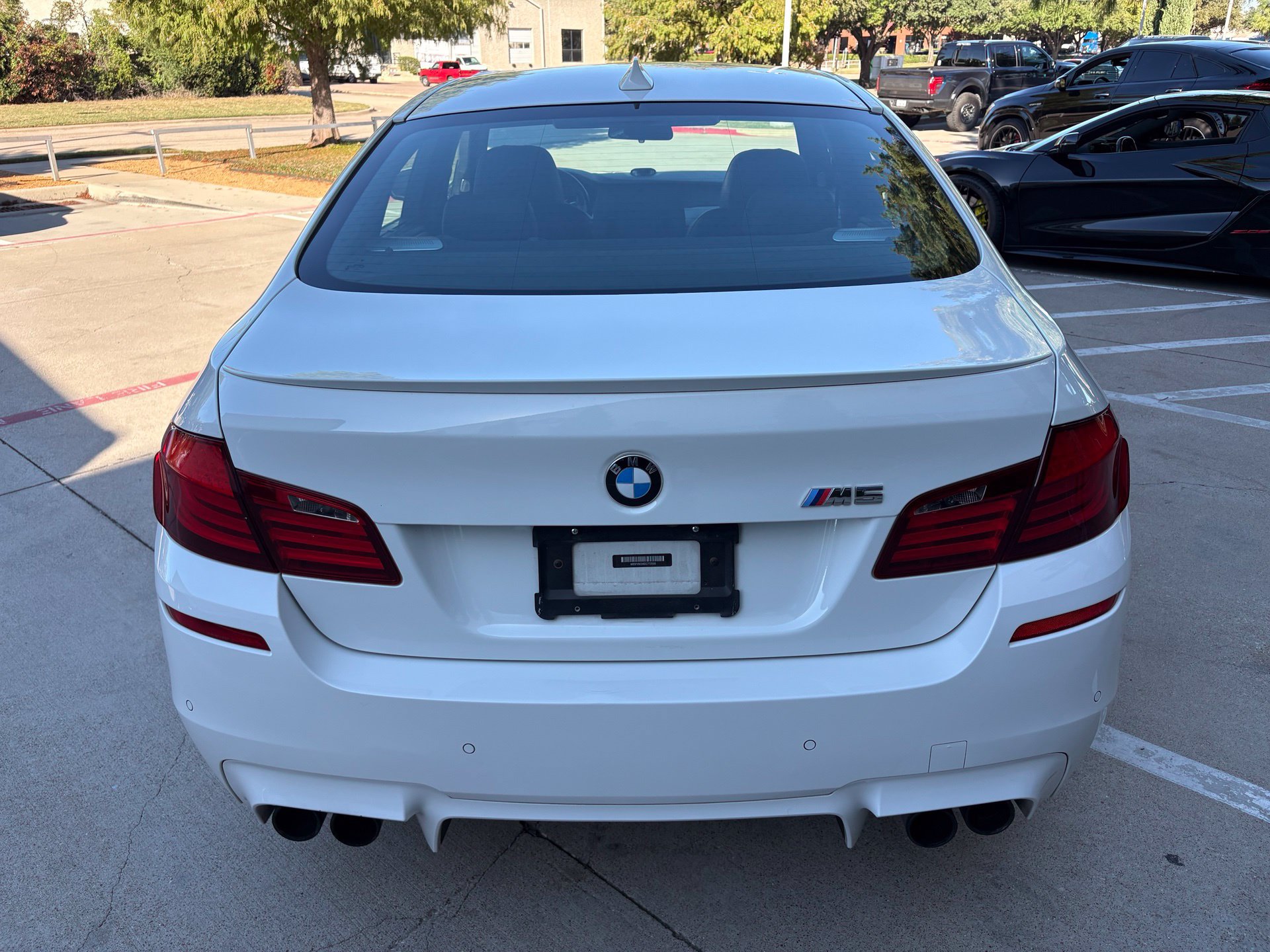 Used 2013 BMW M5 w/ Executive Pkg RWD image 5