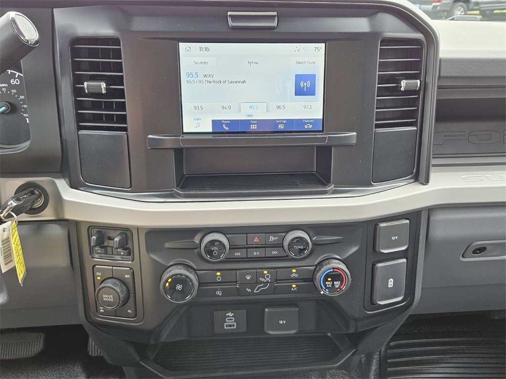 New 2026 Ford F250 4x4 Crew Cab Super Duty image 19