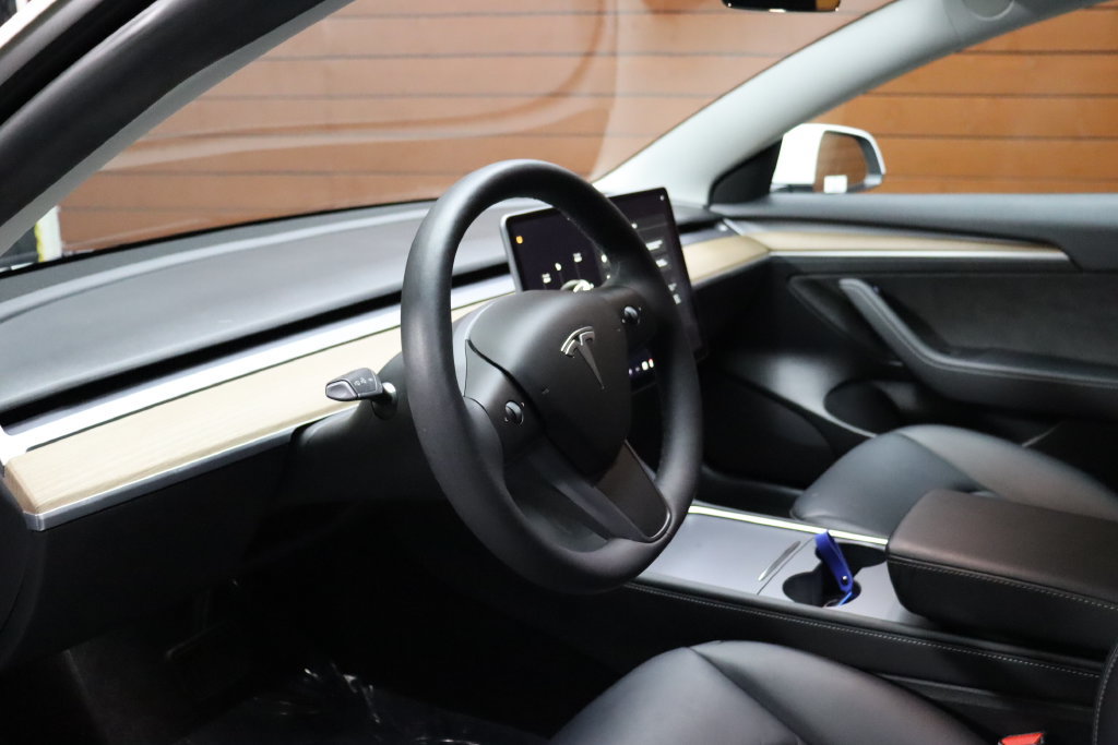 Used 2023 Tesla Model 3 Standard Range RWD image 20