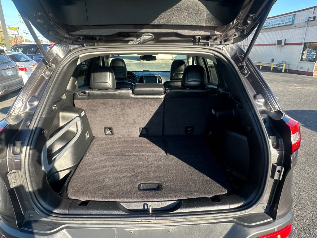 Used 2015 Jeep Cherokee Limited image 31