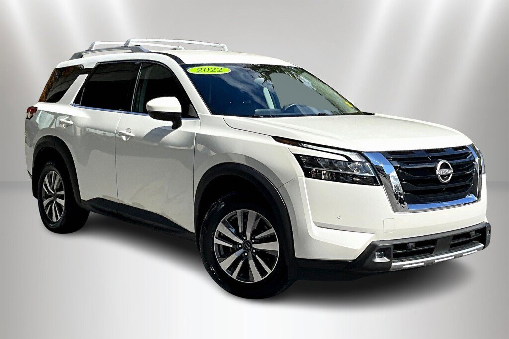 Used 2022 Nissan Pathfinder SL