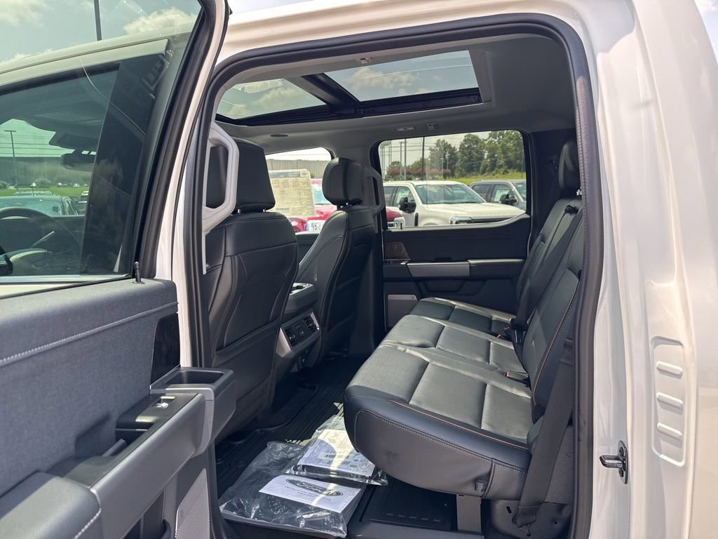 New 2025 Ford F350 Lariat w/ Lariat Ultimate Package image 13