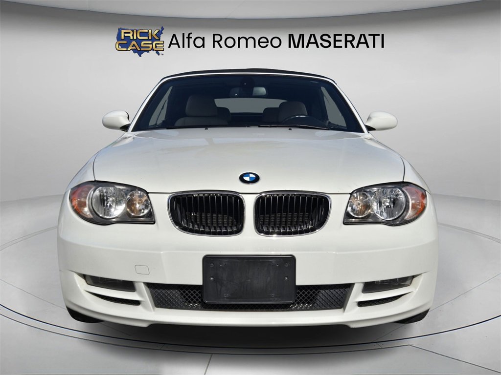 Used 2009 BMW 128i Convertible image 5