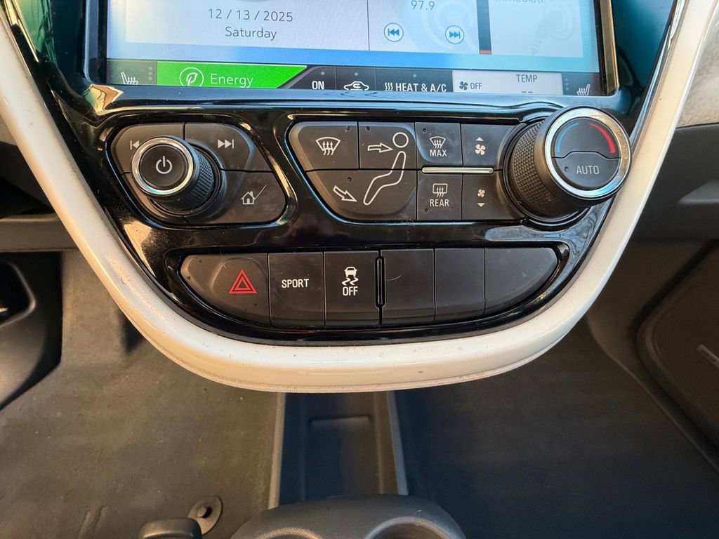 Used 2018 Chevrolet Bolt Premier w/ Driver Confidence II Package image 22