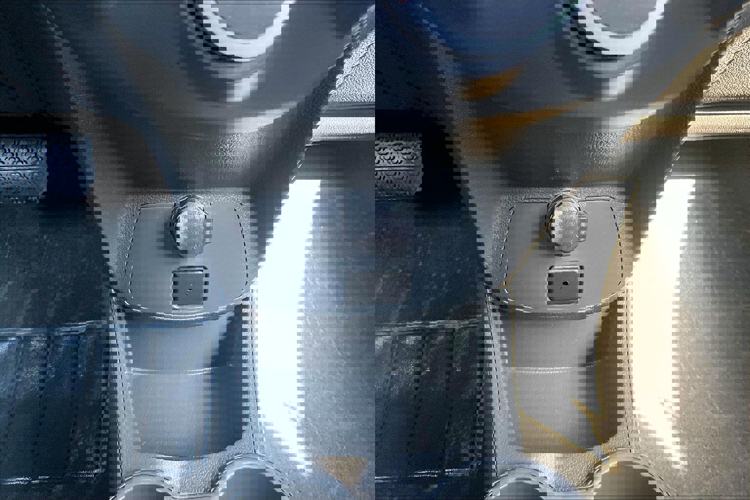 Used 2015 Chevrolet Spark LS image 19