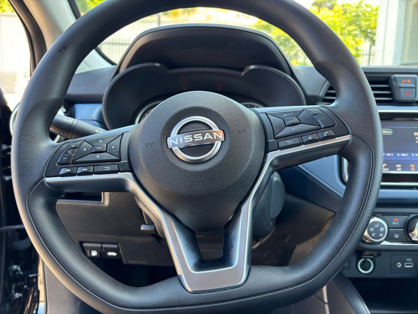 Used 2025 Nissan Versa SV FWD image 25
