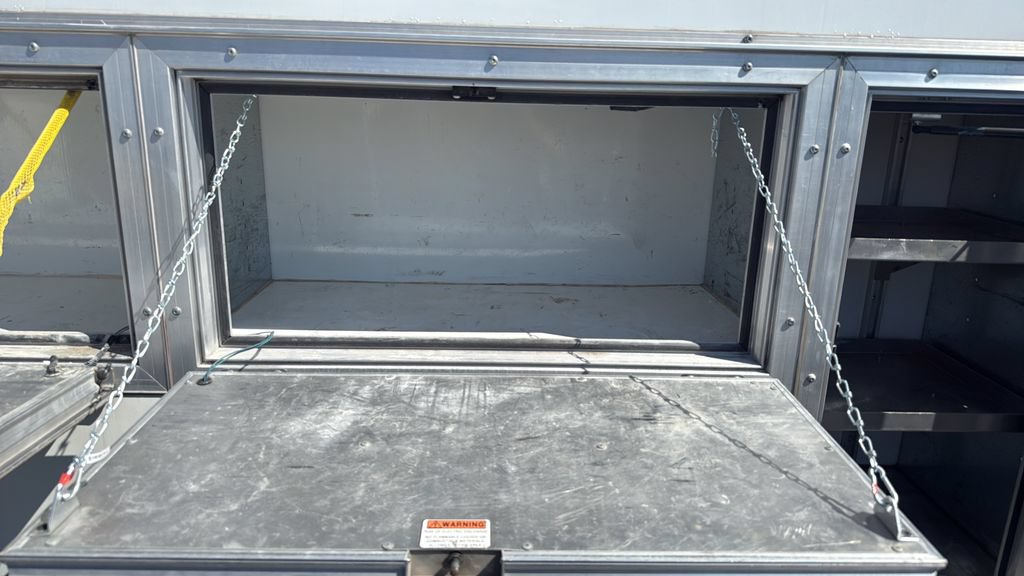Used 2016 Chevrolet Express 3500 RWD image 13