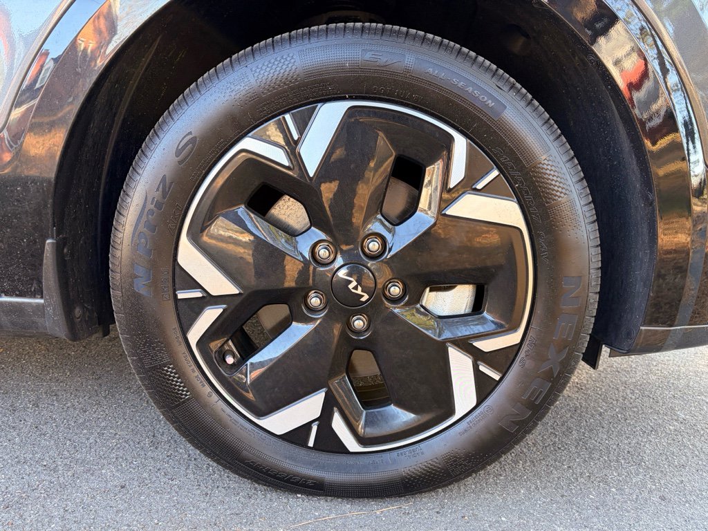 Used 2024 Kia Niro Wave w/ Wave Preserve Package image 37