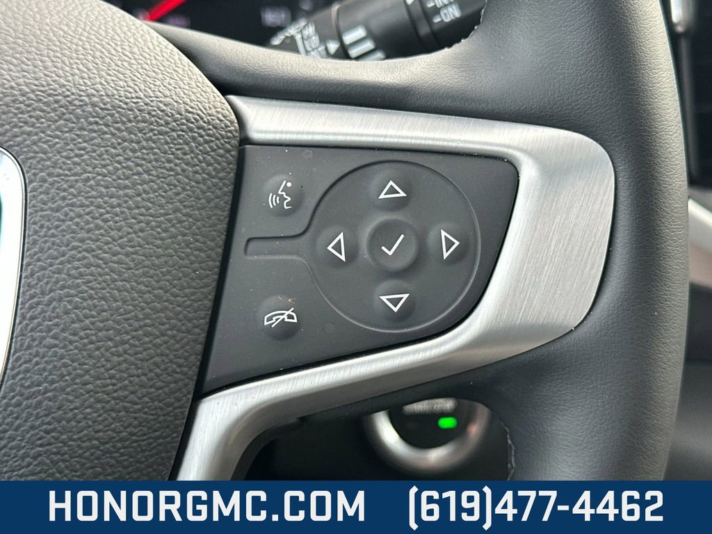 Used 2024 GMC Terrain SLT image 27