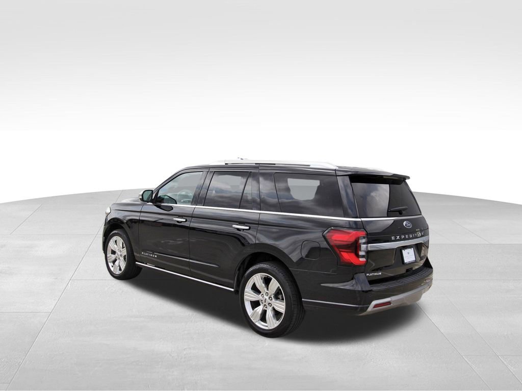 Used 2022 Ford Expedition Platinum image 3