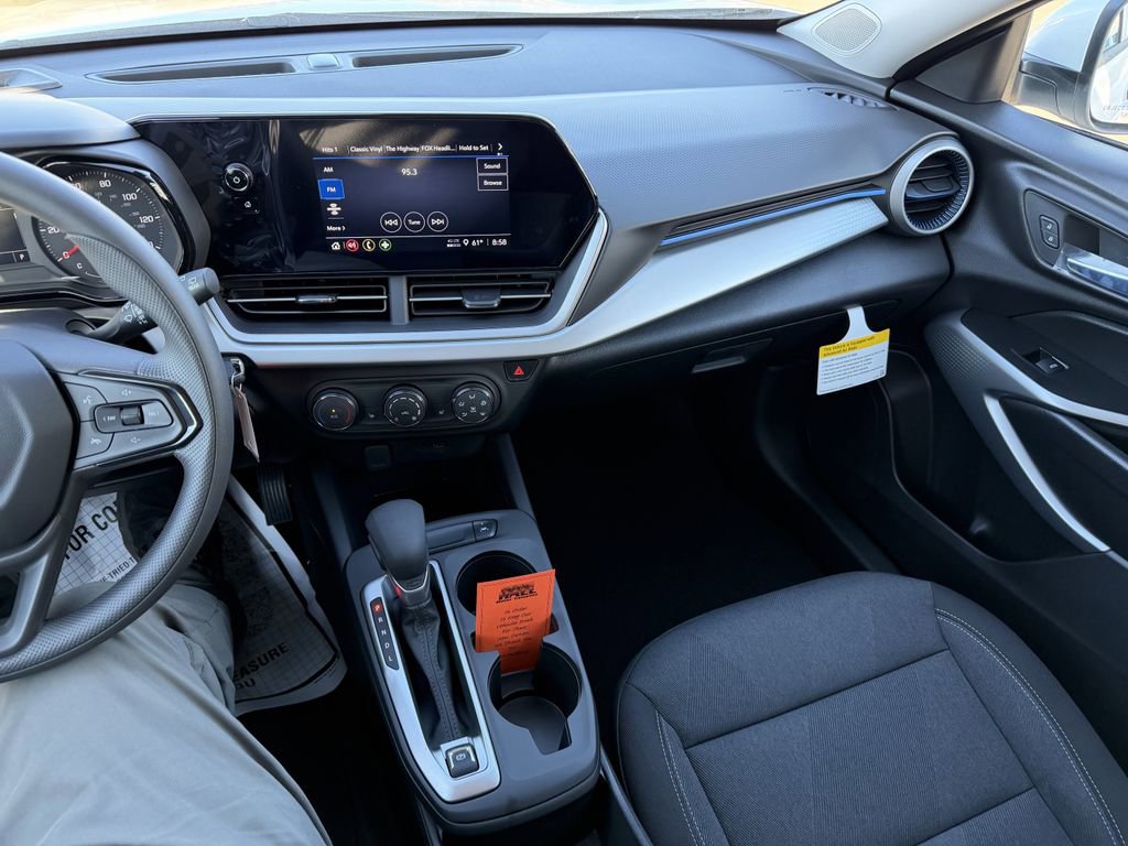 New 2026 Chevrolet Trax LS image 13