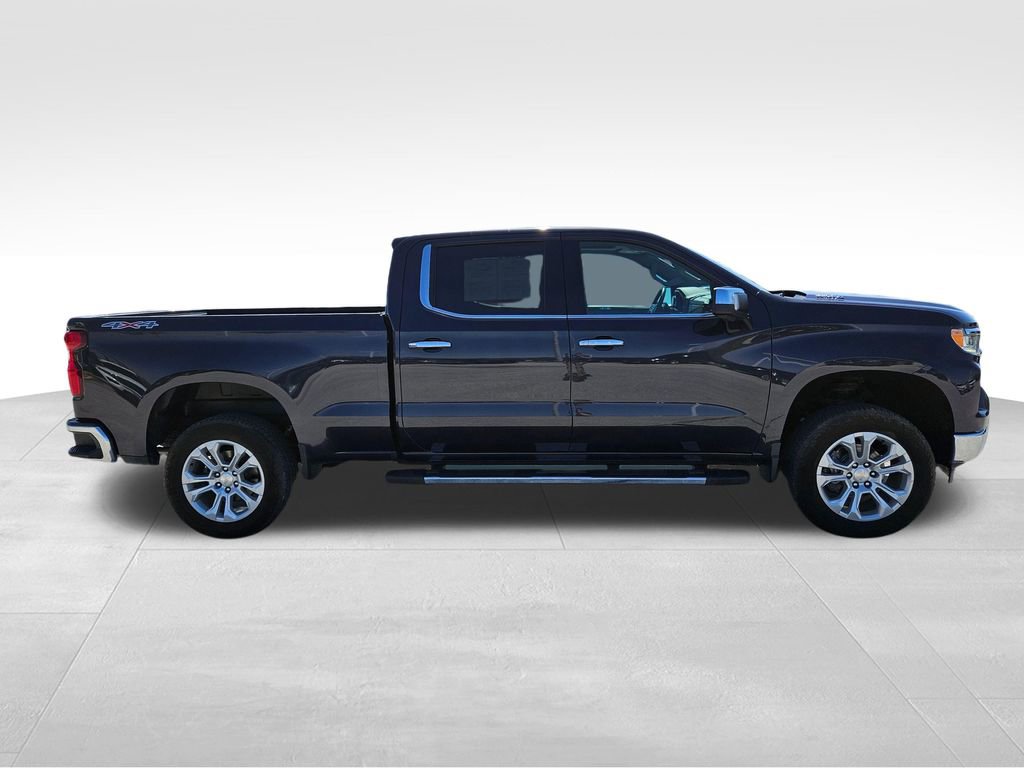 Used 2022 Chevrolet Silverado 1500 LTZ w/ LTZ Premium Package AWD/4WD image 5