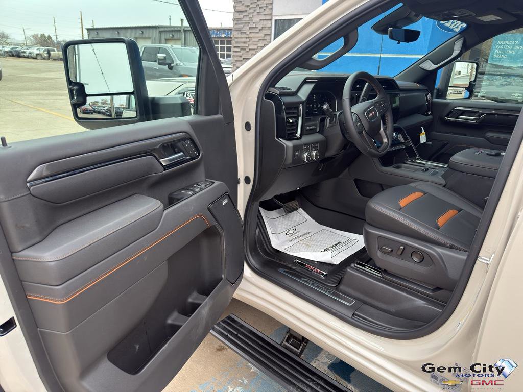 New 2026 GMC Sierra 3500 AT4 w/ AT4 Premium Plus Package image 14