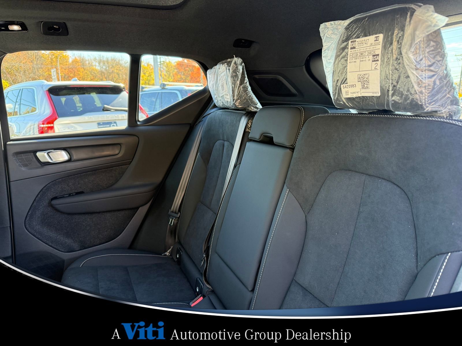 Used 2026 Volvo XC40 B5 Ultra w/ Protection Package Premier image 14