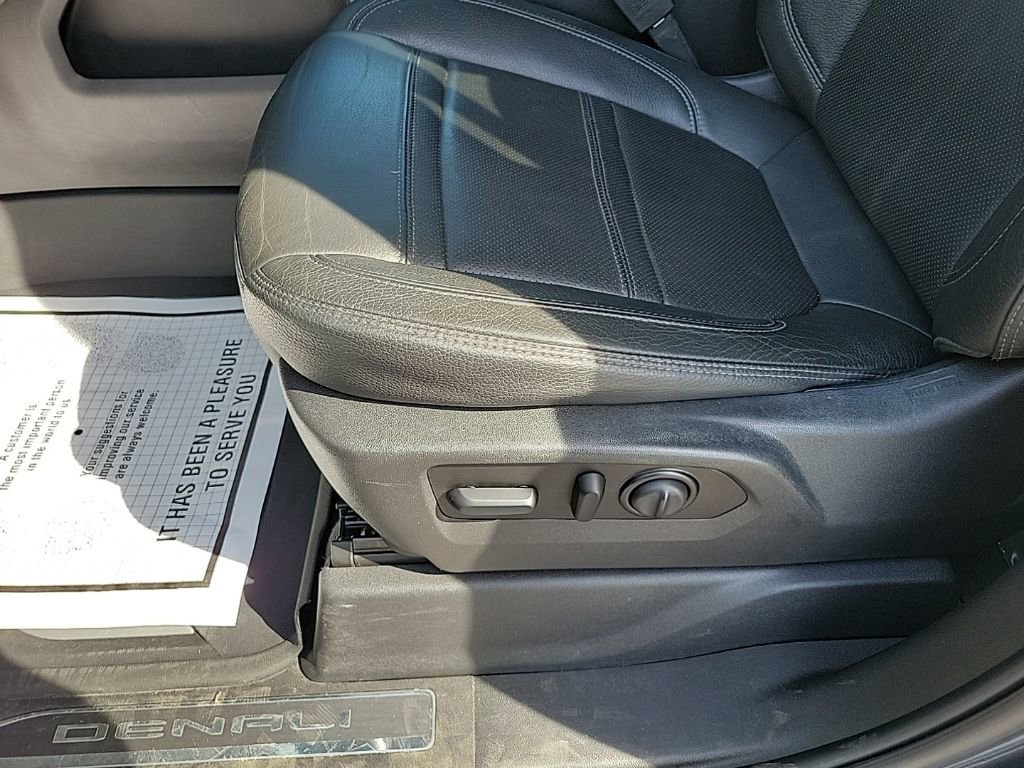 Used 2021 GMC Sierra 1500 Denali w/ Denali Ultimate Package AWD/4WD image 12