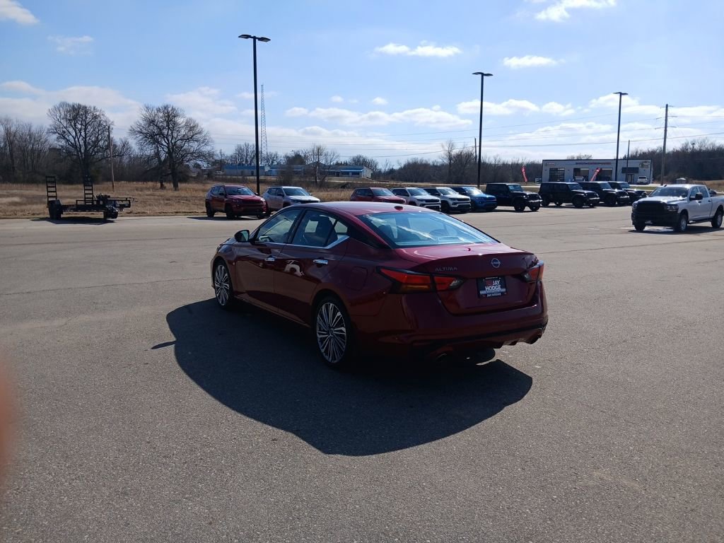 Used 2023 Nissan Altima 2.5 SL image 5