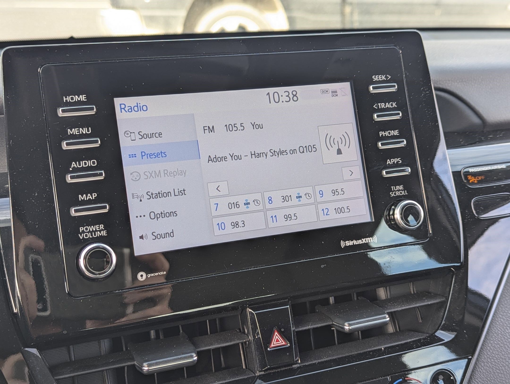 Used 2023 Toyota Camry SE image 15