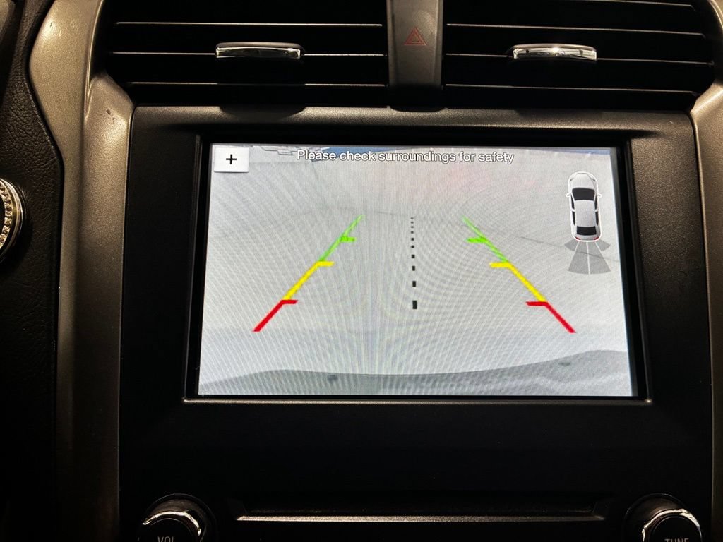 Used 2018 Ford Fusion SE w/ Fusion SE Technology Package FWD image 26