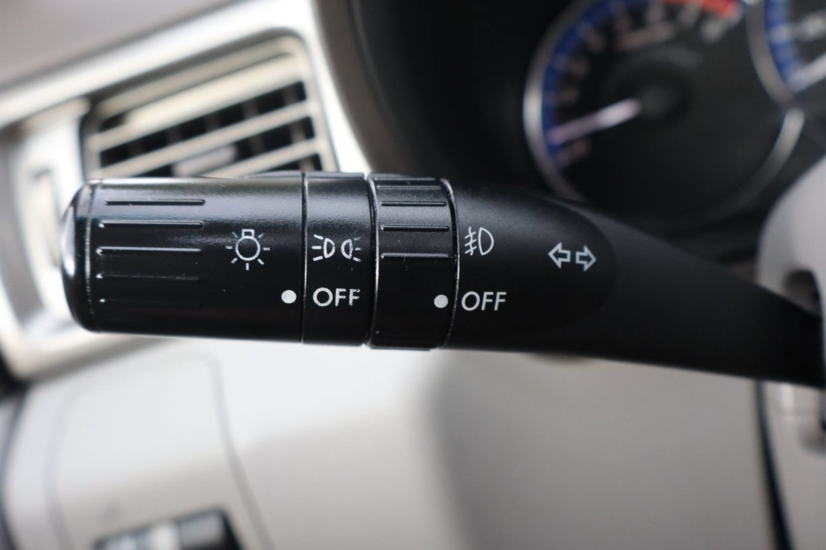 Used 2010 Subaru Forester 2.5X Limited w/ Popular Equipment Group 4B AWD/4WD image 32