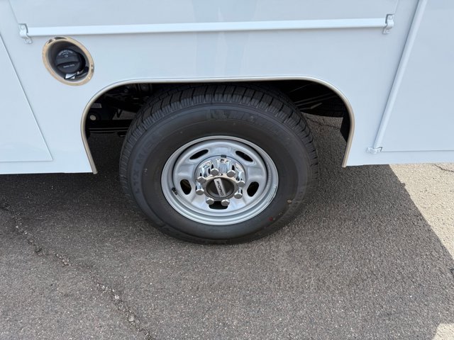 New 2026 Ford F250 XL w/ XL Chrome Package image 26