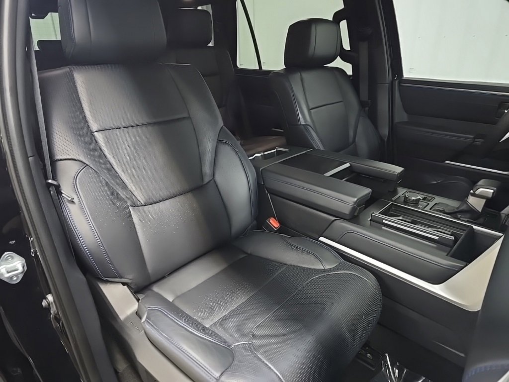 Used 2024 Toyota Sequoia Platinum image 15