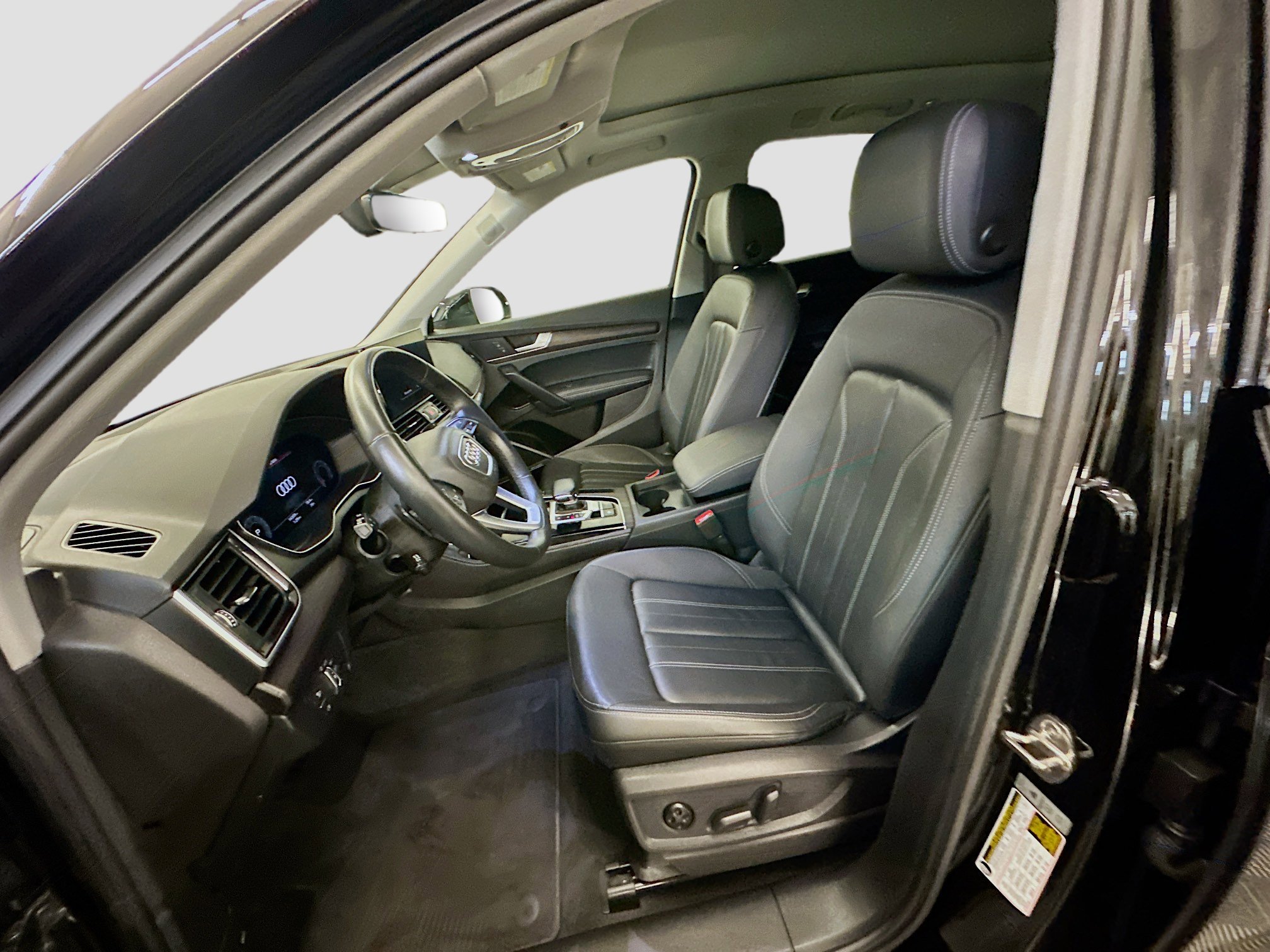 Used 2023 Audi Q5 2.0T Premium Plus w/ Premium Plus Package image 13