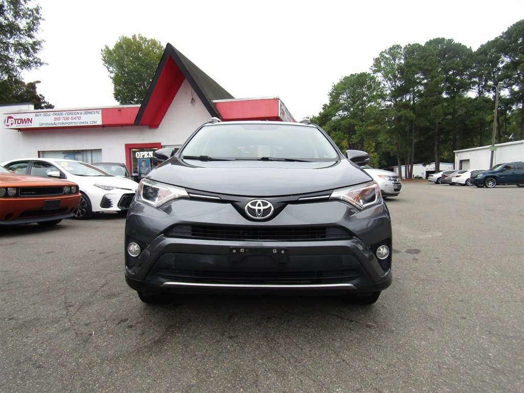 Used 2016 Toyota RAV4 XLE AWD/4WD image 3