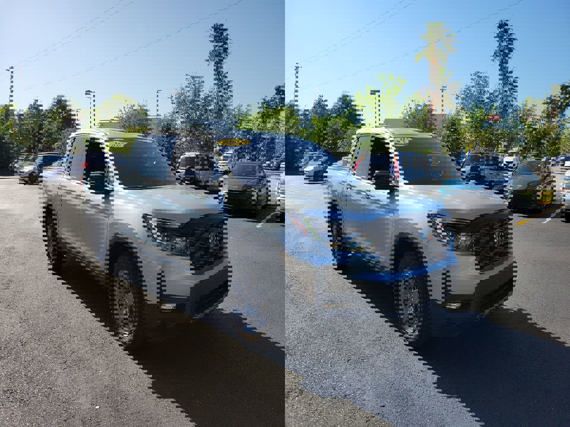 Used 2025 Honda Ridgeline TrailSport image 2