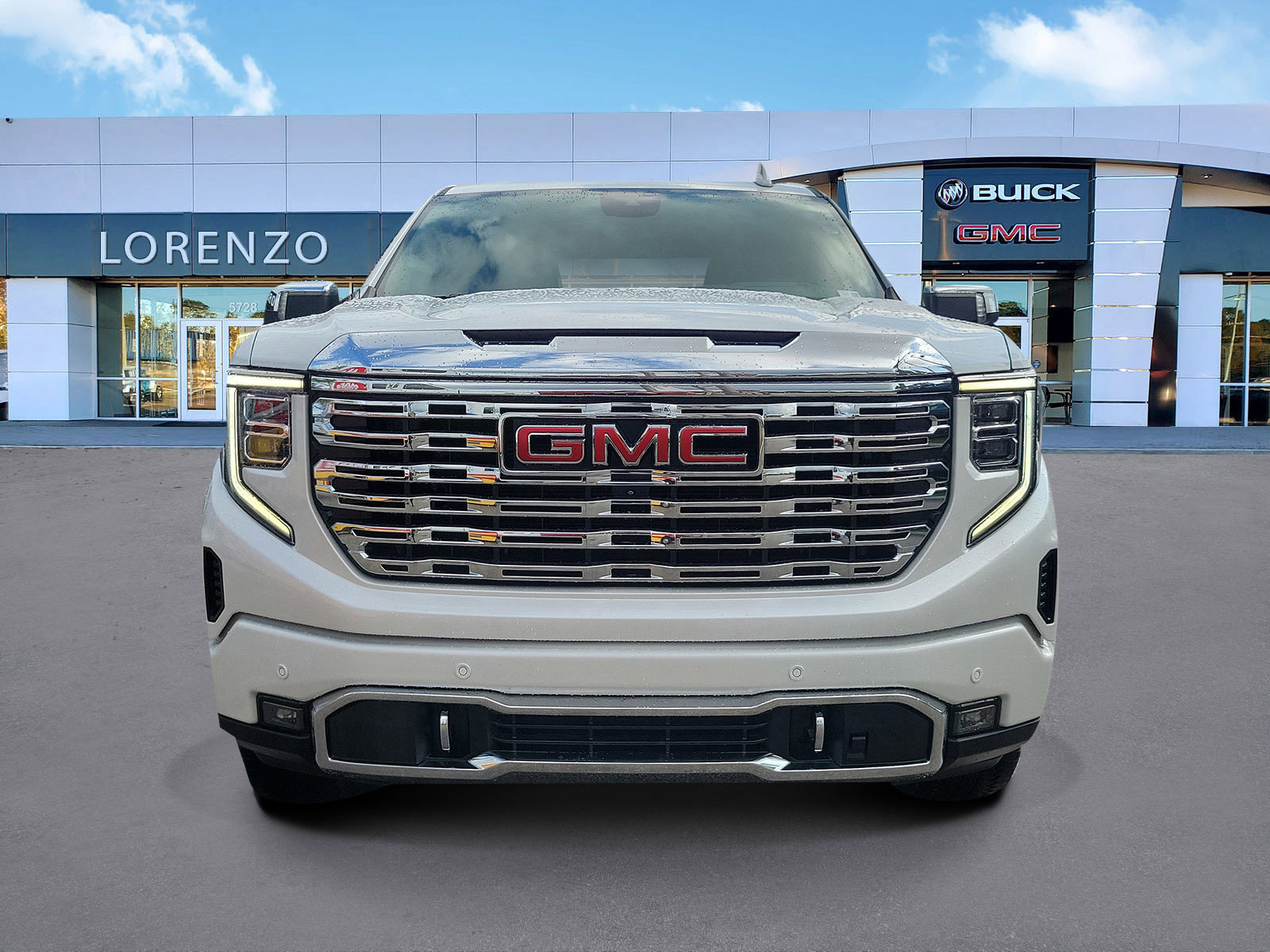 Used 2024 GMC Sierra 1500 Denali w/ Technology Package image 2
