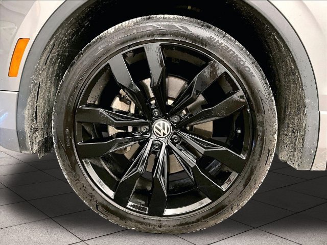 Used 2021 Volkswagen Tiguan SE R-Line w/ 3rd Row Seat Package AWD/4WD image 8