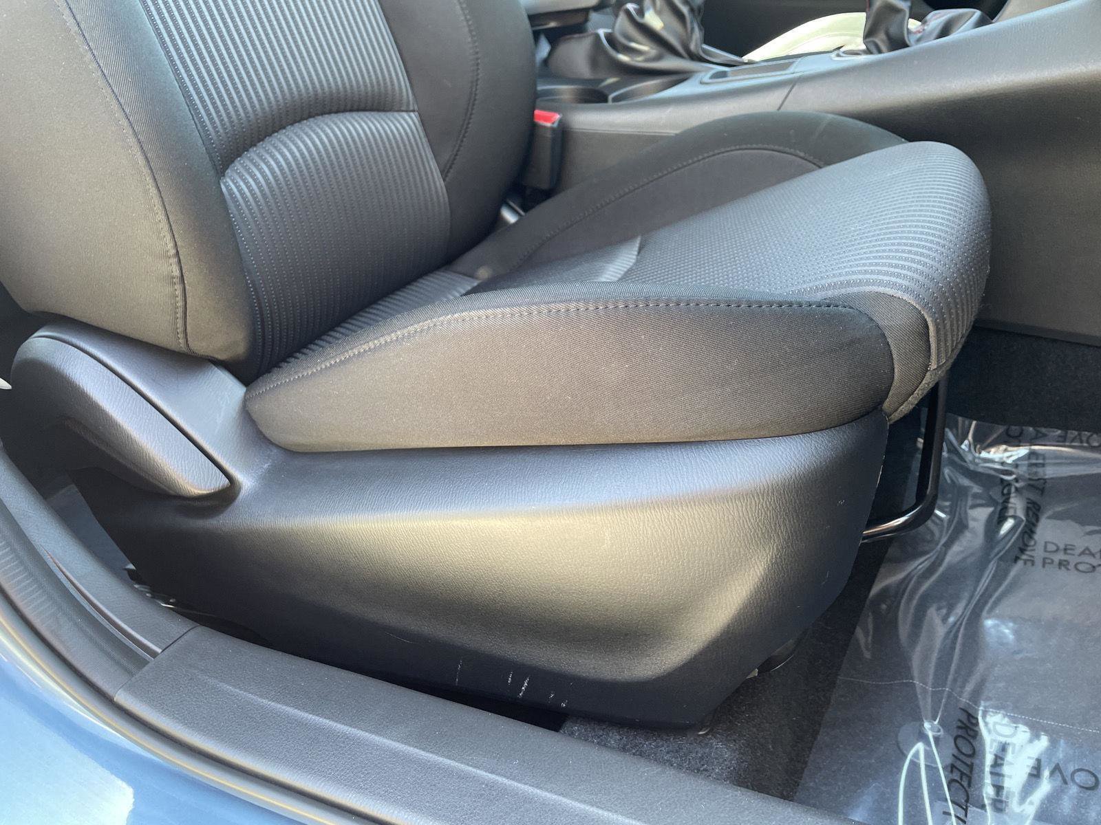 Used 2014 MAZDA MAZDA3 i Touring FWD image 21