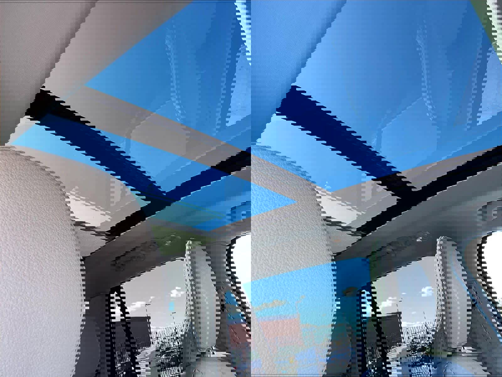 Used 2023 Volvo XC90 T8 Plus w/ Protection Package Premier image 24