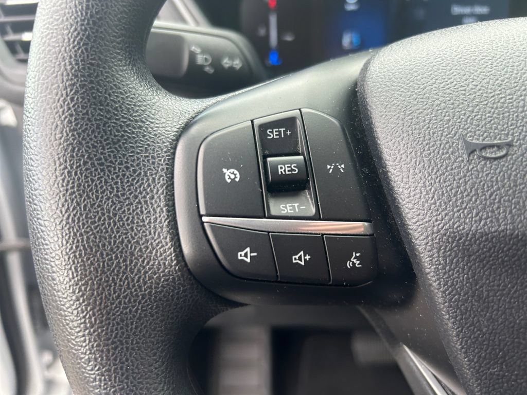 Used 2025 Ford Escape Active AWD/4WD image 19