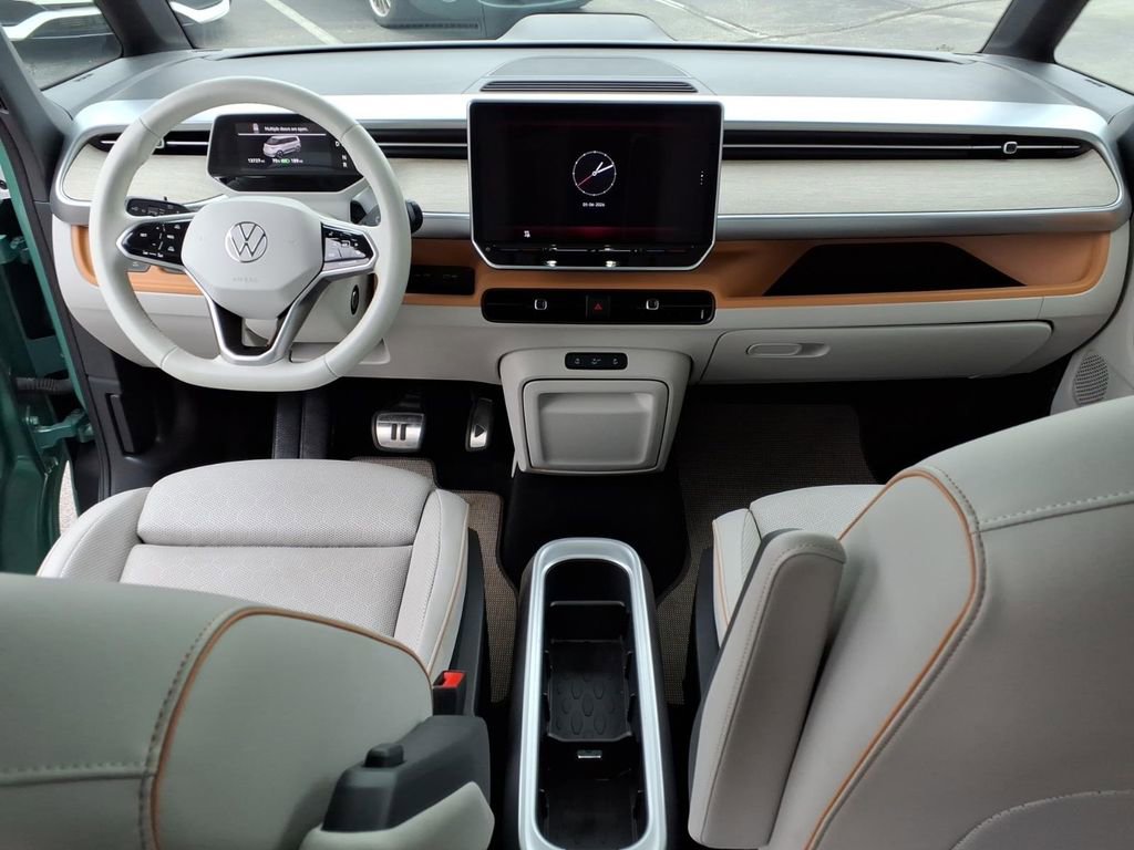 Used 2025 Volkswagen ID. Buzz 1st Edition AWD/4WD image 30