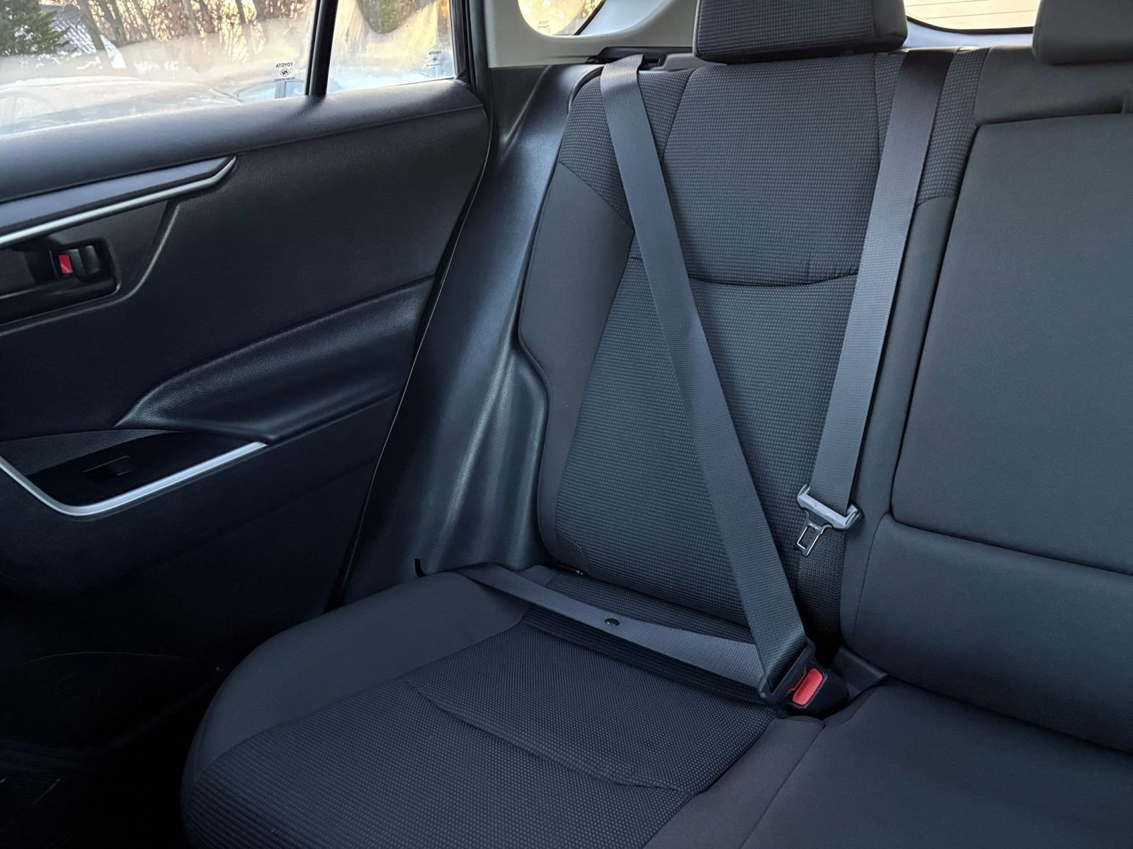 Used 2025 Toyota RAV4 LE image 38