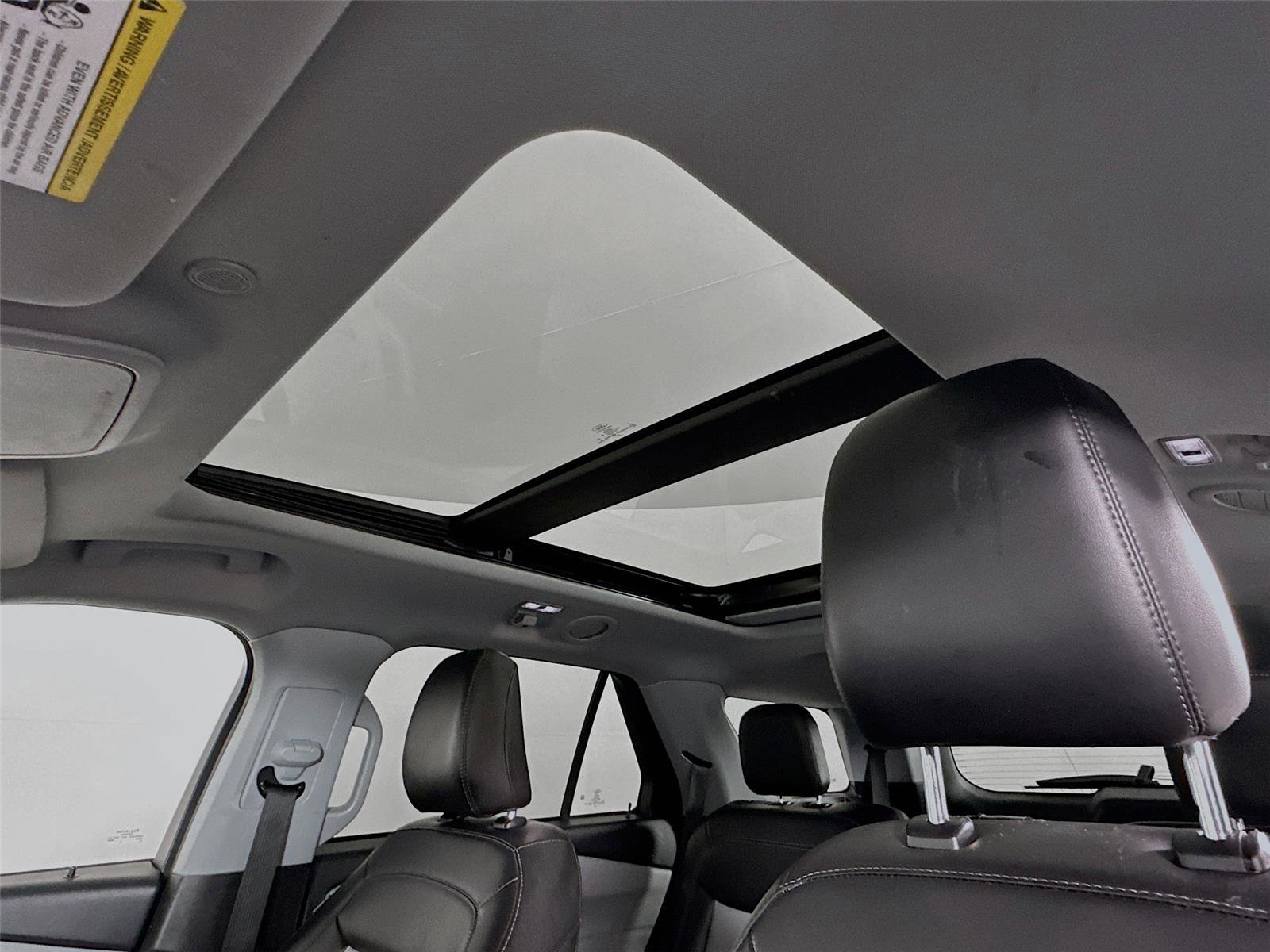 Used 2022 Ford Explorer XLT w/ Equipment Group 202A image 17