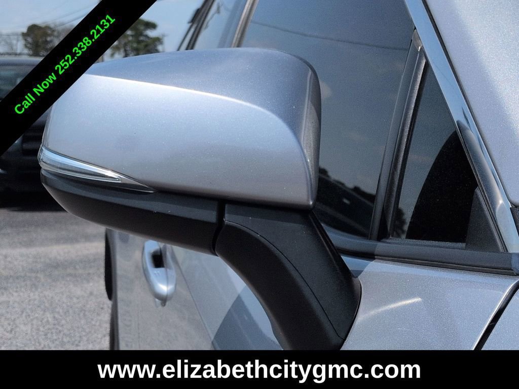 Used 2022 Toyota RAV4 XLE w/ Convenience Package image 11