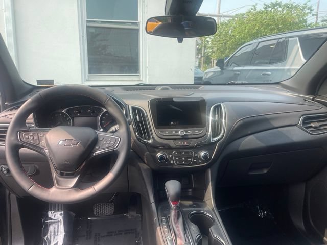 Used 2023 Chevrolet Equinox RS w/ RS Leather Package AWD/4WD image 10