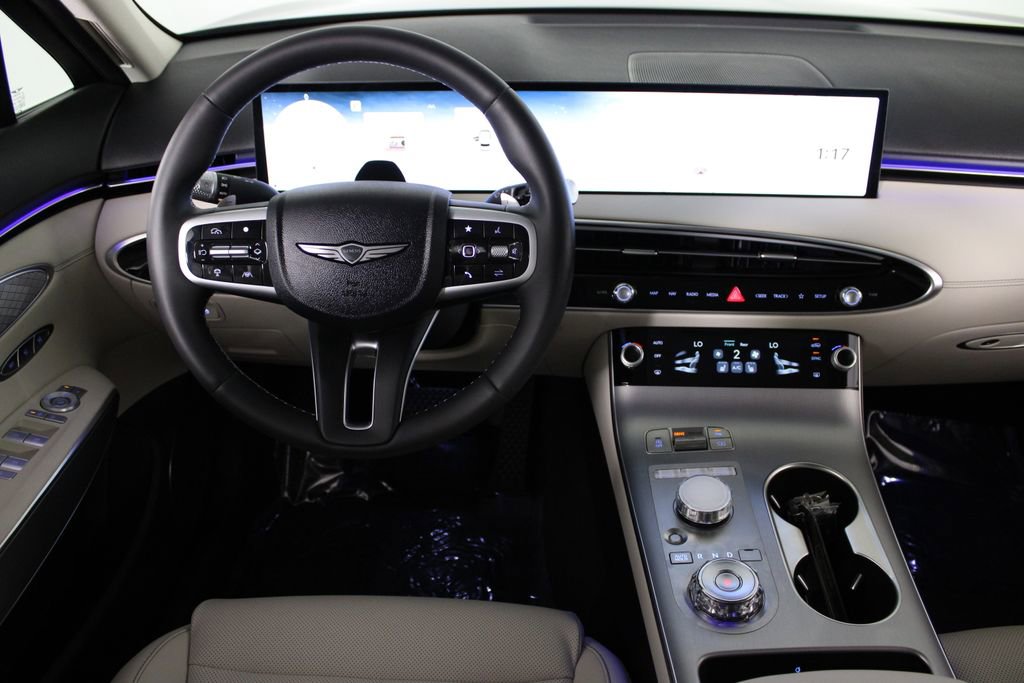 Used 2026 Genesis GV70 2.5T Select image 6