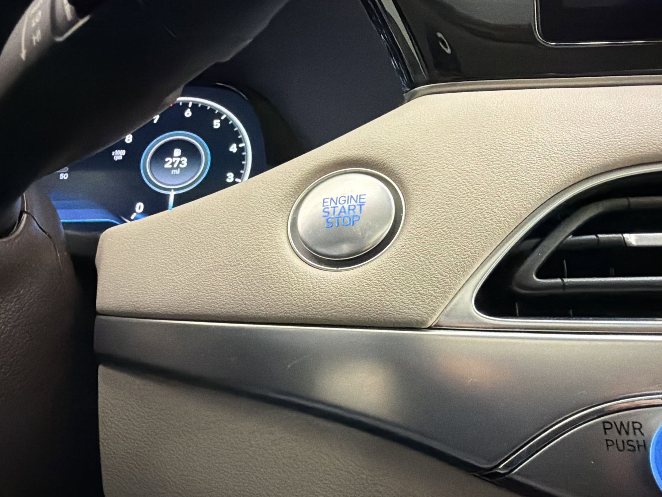 Used 2020 Hyundai Palisade Limited FWD image 27