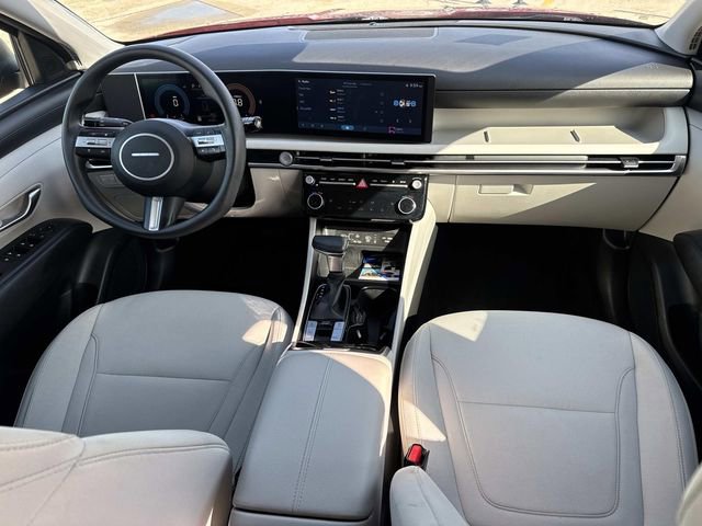 Used 2025 Hyundai Tucson SEL AWD/4WD image 23